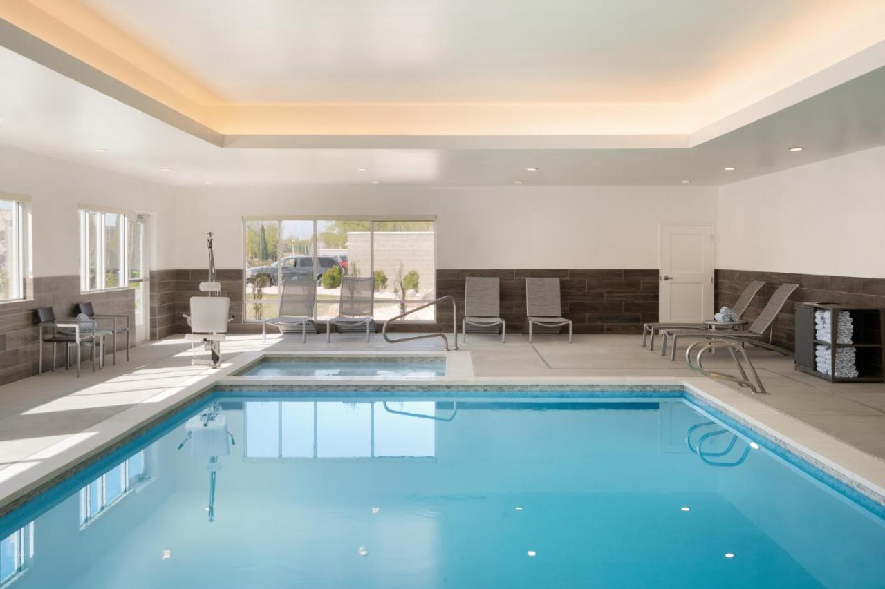 Towneplace Suites By Marriott Logan Buitenkant foto